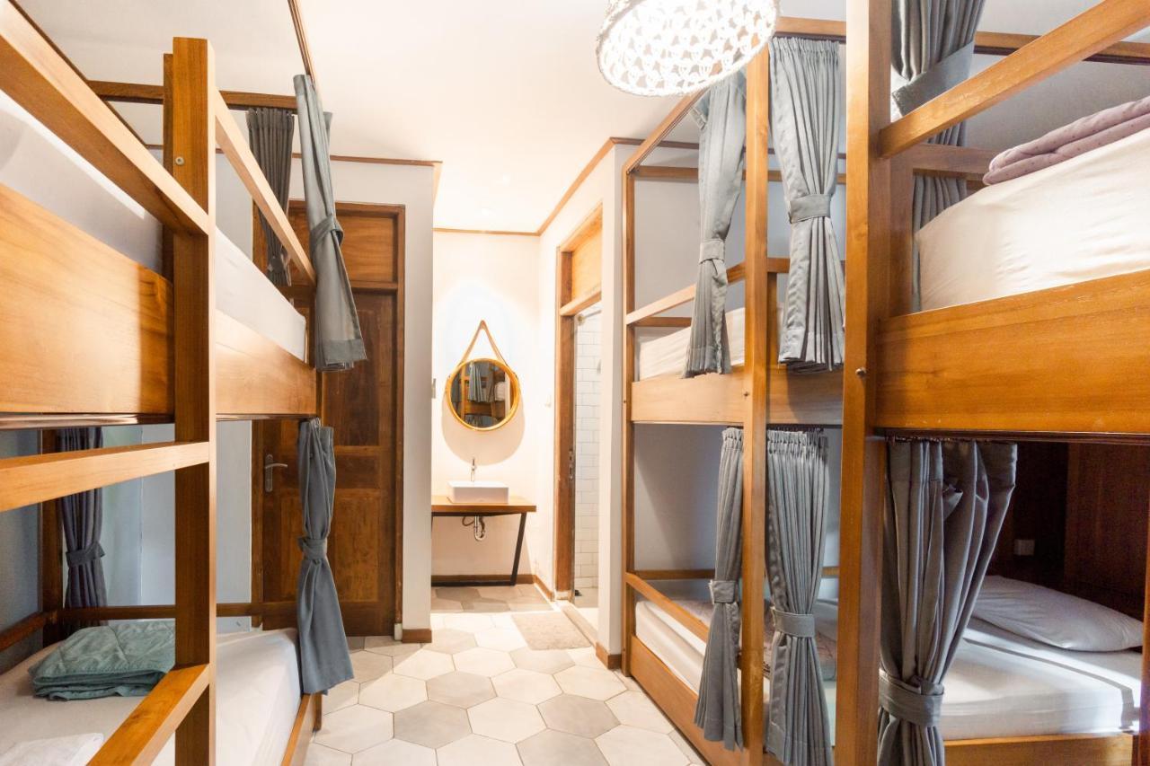 Interconnection Hostel Kuta Lombok Εξωτερικό φωτογραφία