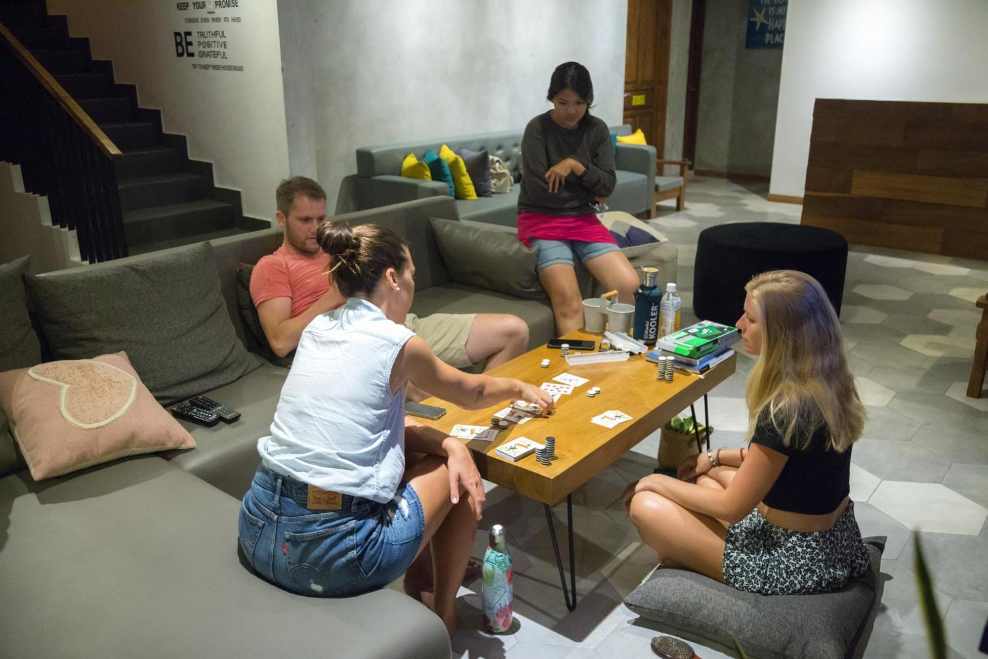 Interconnection Hostel Kuta Lombok Εξωτερικό φωτογραφία