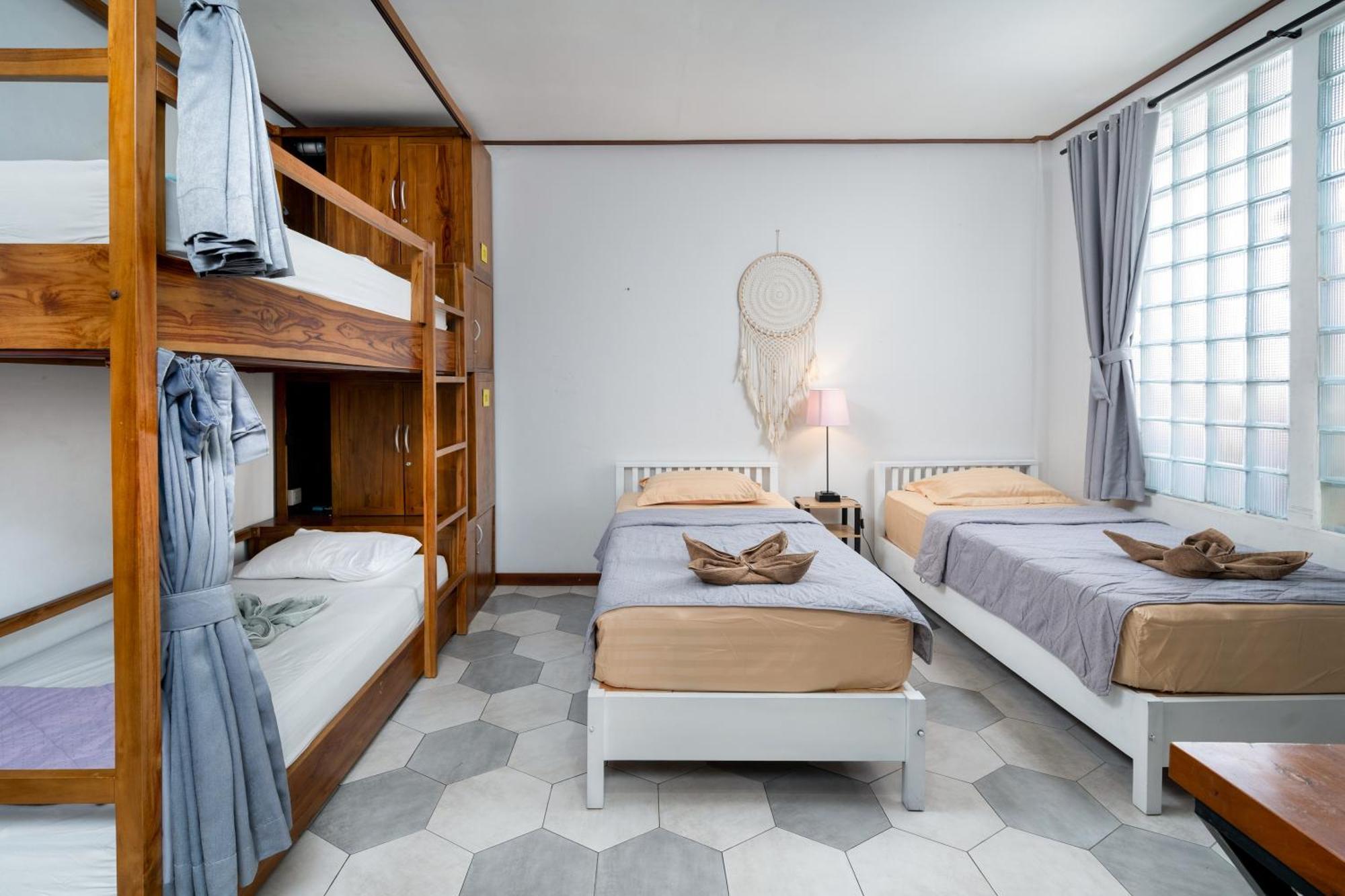Interconnection Hostel Kuta Lombok Εξωτερικό φωτογραφία